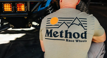 Method Race Wheels Sunrise Tシャツ Light Olive