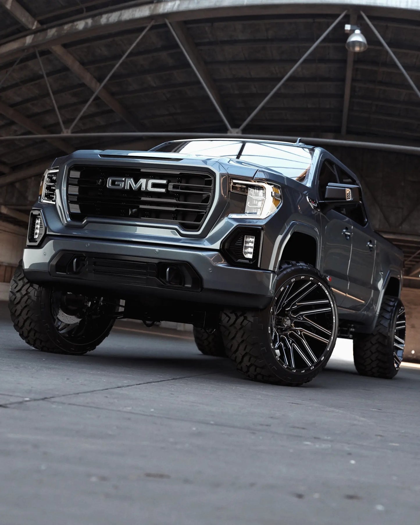 TIS Offroad Wheels TIS オフロード ホイール 554BM | GLOSS BLACK WITH CNC MILLED ACCENTS