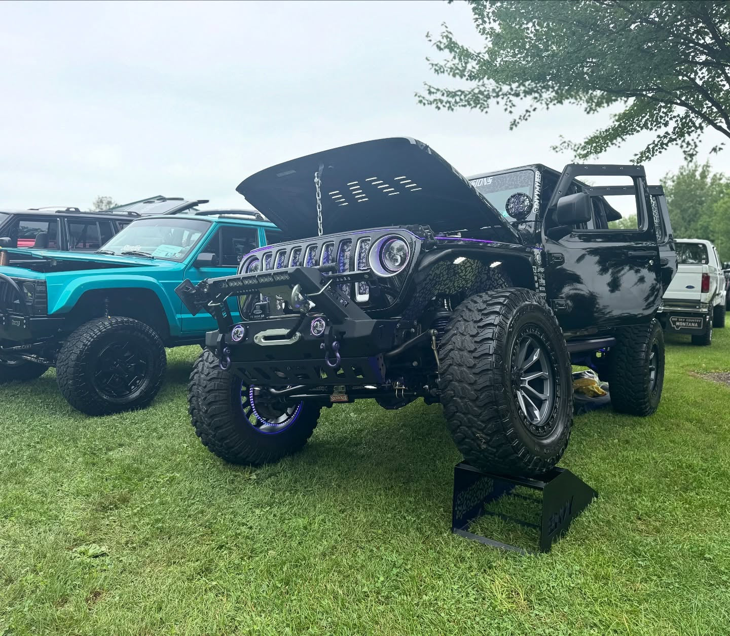 TIS Offroad Wheels TIS オフロード ホイール 556AB | SATIN ANTHRACITE WITH BLACK RING