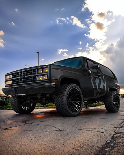 TIS Offroad Wheels TIS オフロード ホイール 566BM | GLOSS BLACK WITH CNC MILLED ACCENTS