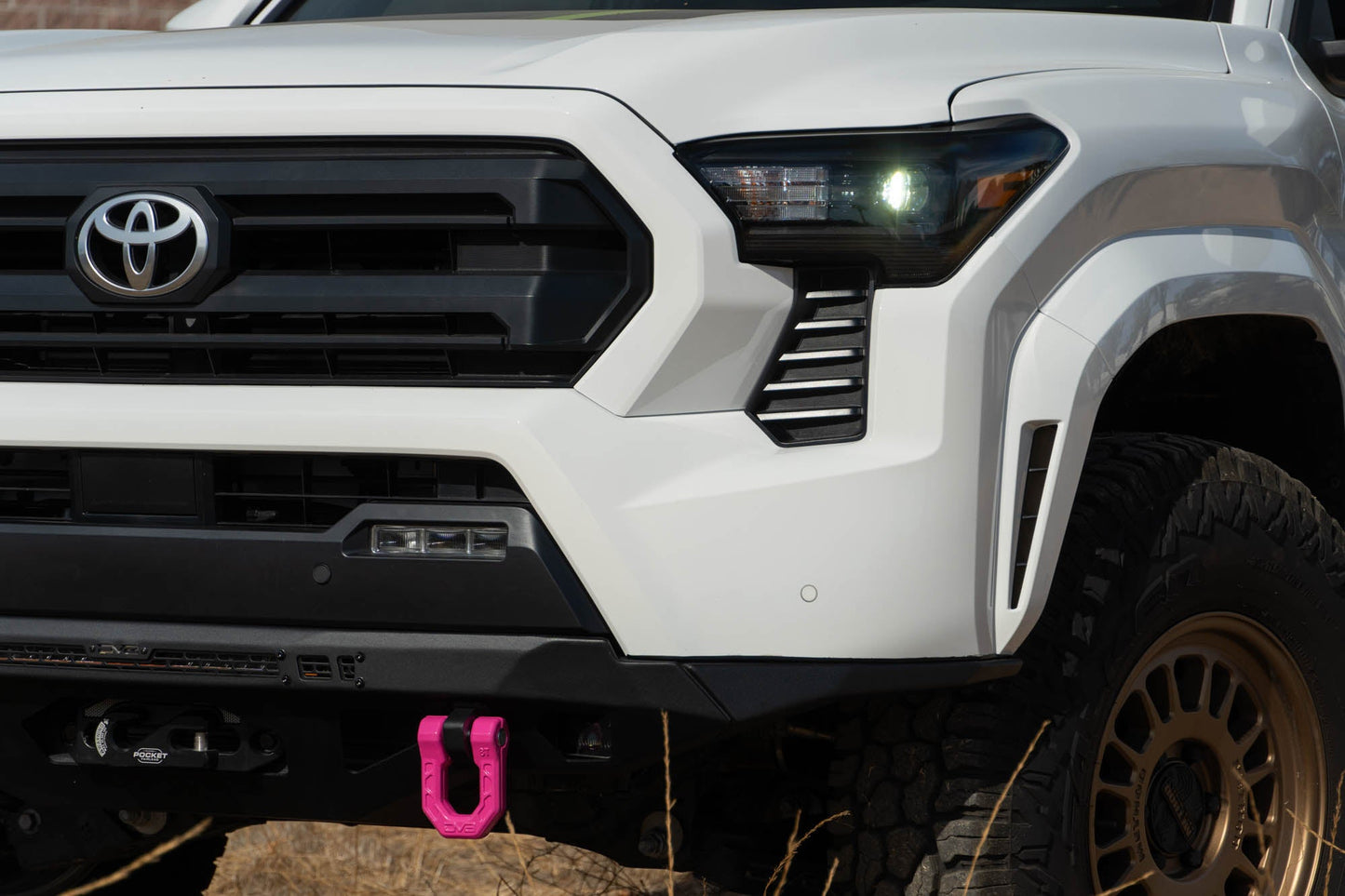 DV8 Offroad Eliteシリーズ 3/4" Dリングシャックル ペア