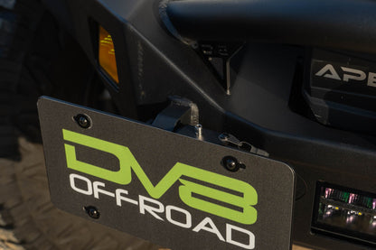 DV8 Offroad ユニバーサル クイックリリース Dリング ナンバープレートマウント