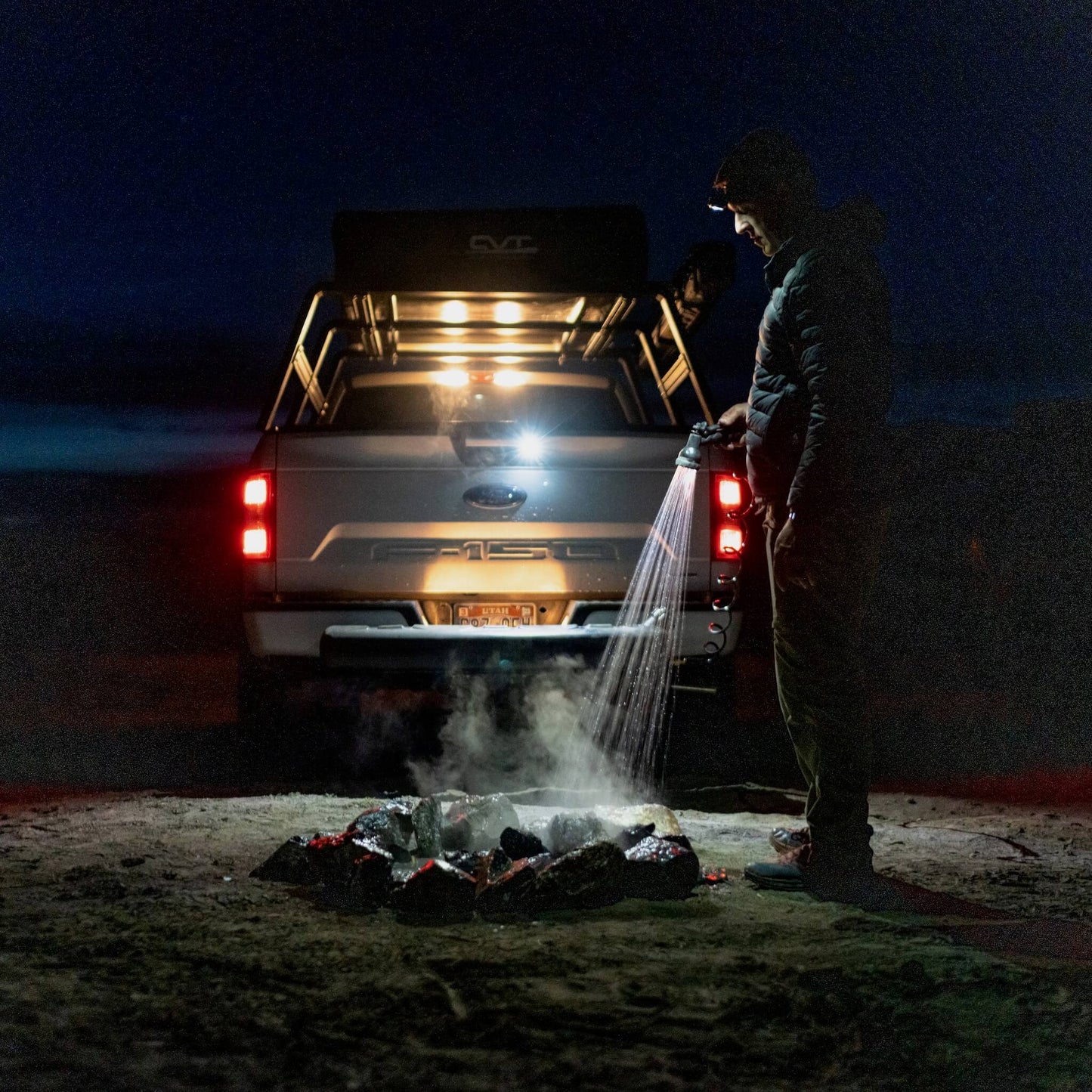 WaterPort ウィークエンダー アウトドアシャワータンク 8Gal (30.3L)