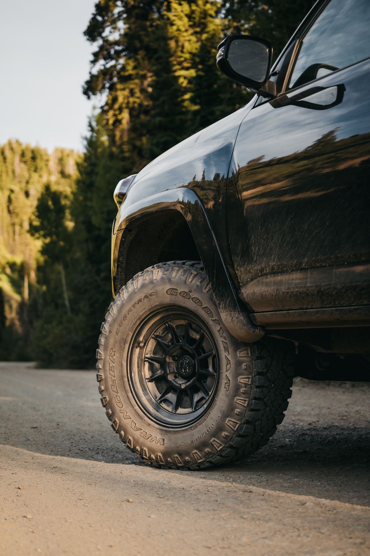 BLACK RHINO ブラックライノ ホイール BR021 MONDO | MATTE BLACK W/ GLOSS BLACK LIP