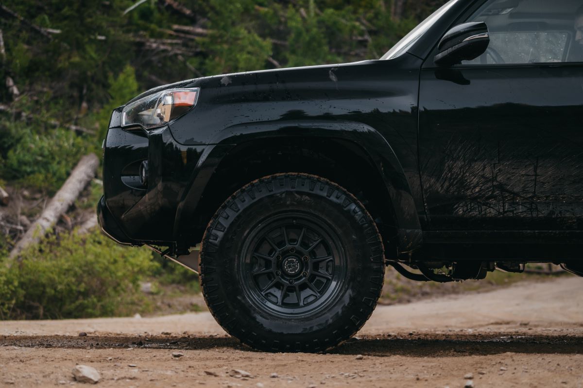 BLACK RHINO ブラックライノ ホイール BR021 MONDO | MATTE BLACK W/ GLOSS BLACK LIP