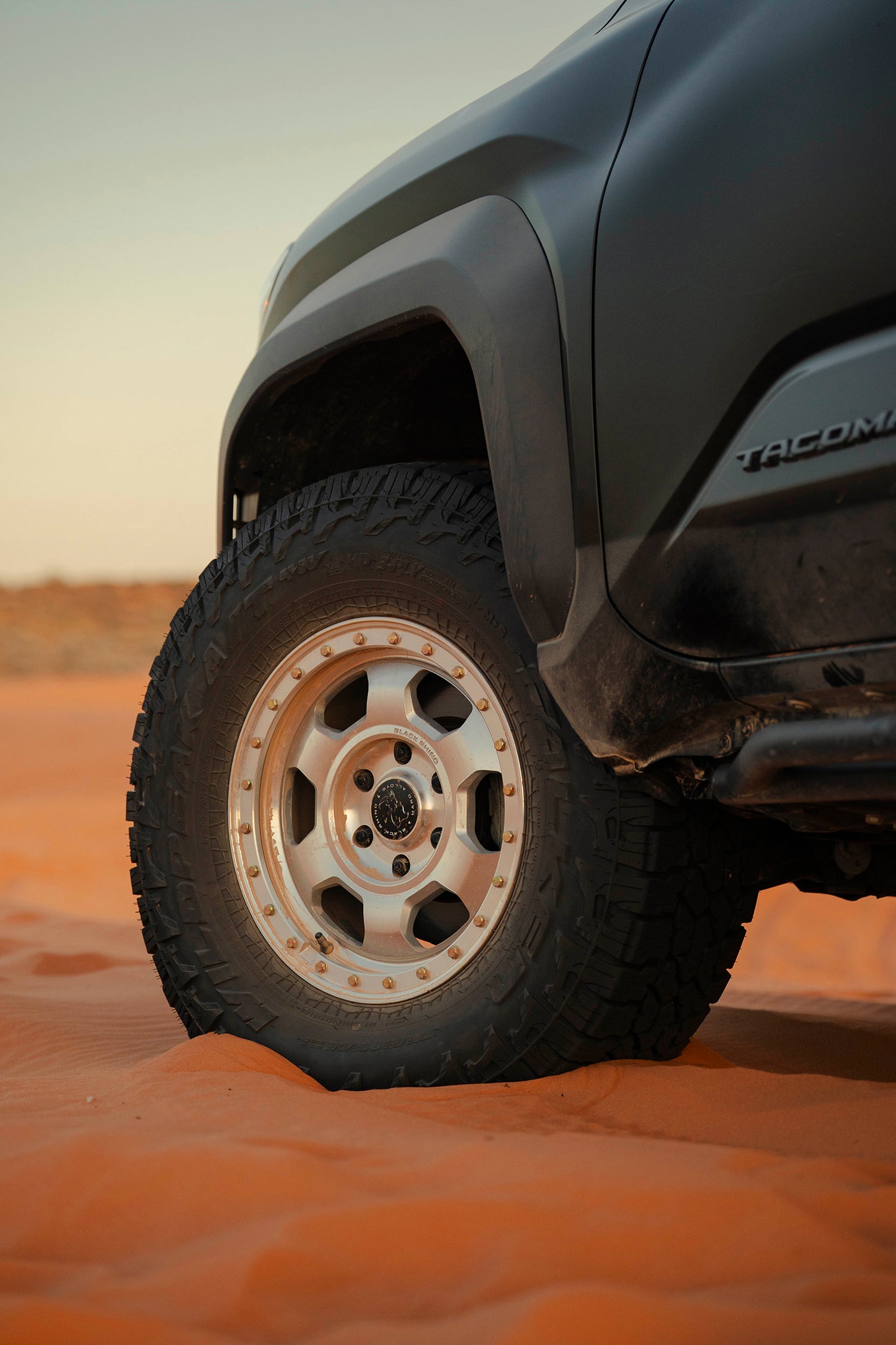 BLACK RHINO ブラックライノ ホイール BR029 TROOPER | GLOSS SILVER W/ MACHINED FACE