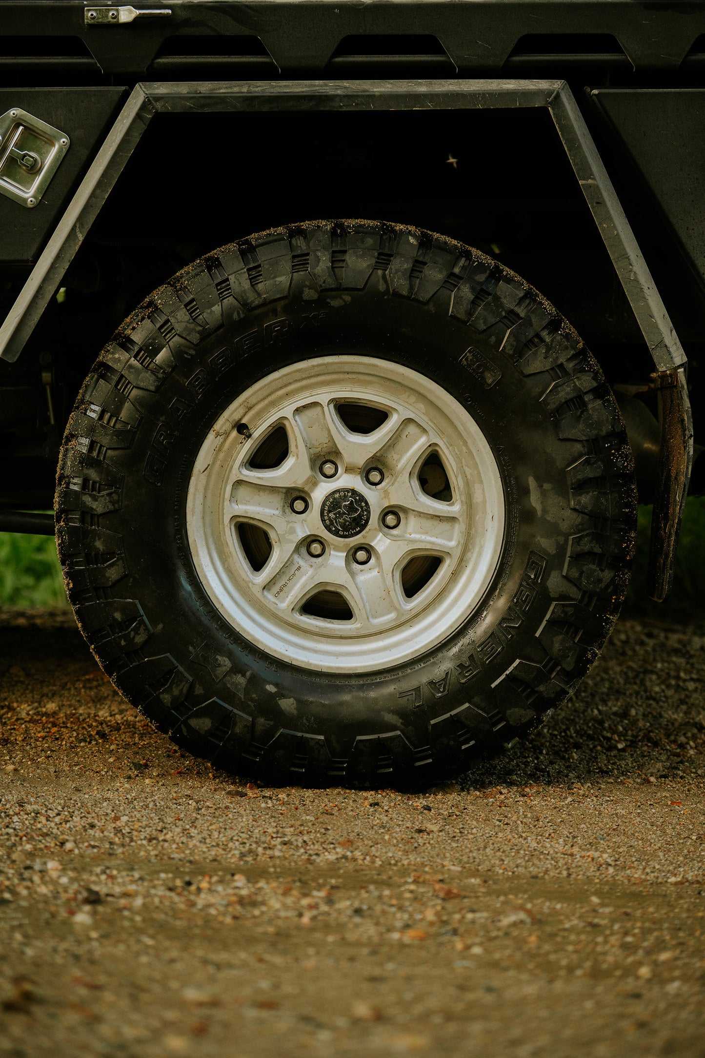 BLACK RHINO ブラックライノ ホイール BR032 ECHO | GLOSS SILVER W/ MACHINED FACE