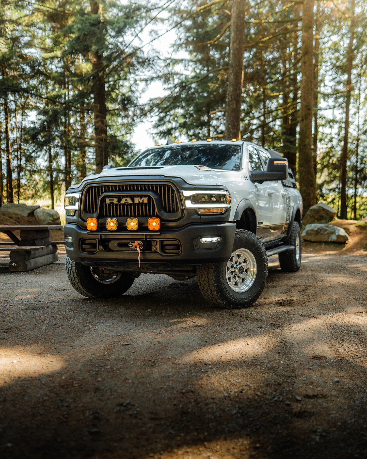 BLACK RHINO ブラックライノ ホイール BR032 ECHO | GLOSS SILVER W/ MACHINED FACE