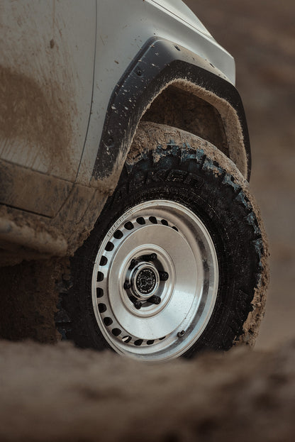 BLACK RHINO ブラックライノ ホイール BR036 BASIN | GLOSS SILVER W/ MACHINED FACE