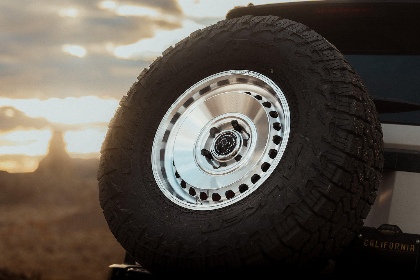 BLACK RHINO ブラックライノ ホイール BR036 BASIN | GLOSS SILVER W/ MACHINED FACE