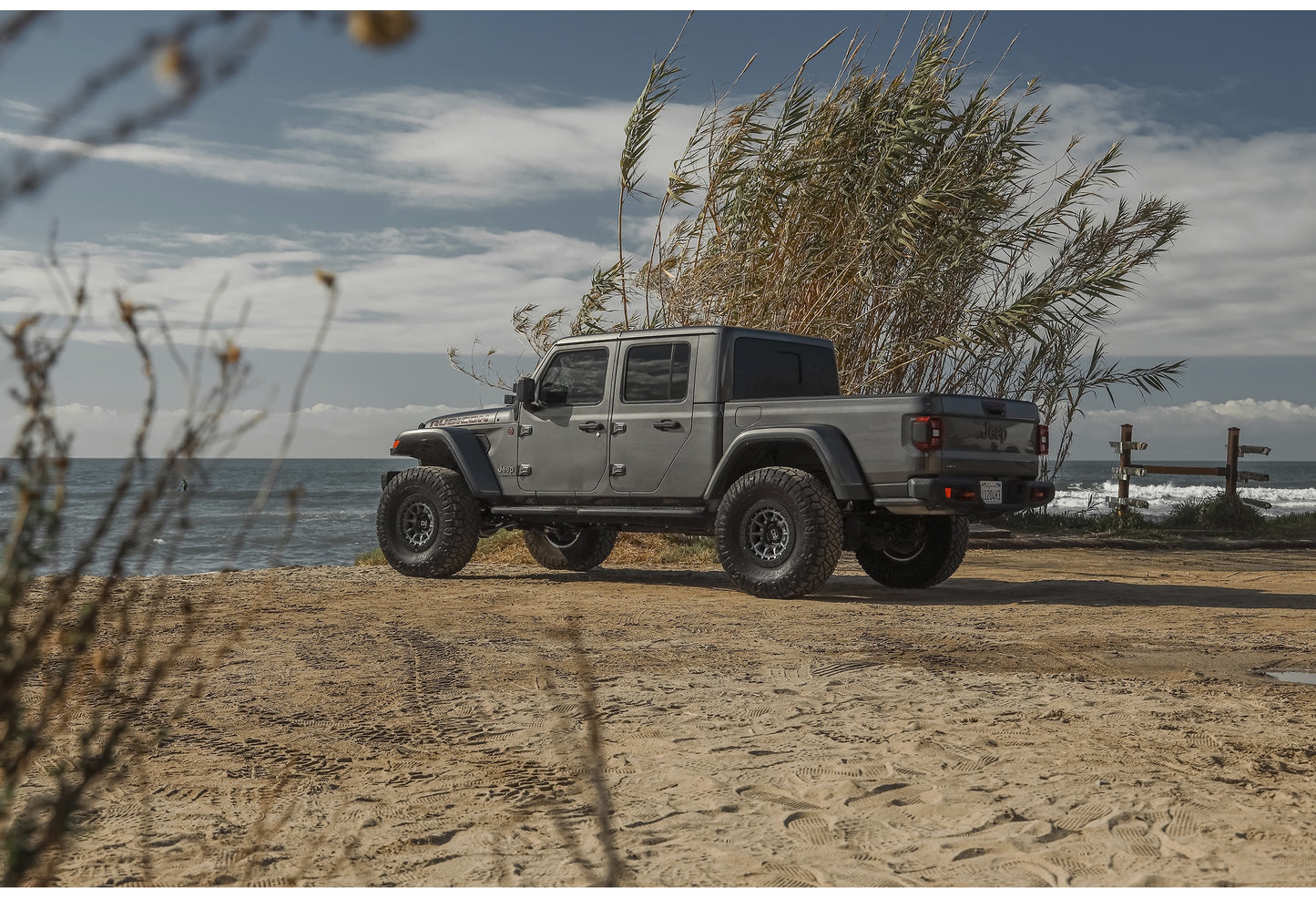 BLACK RHINO ブラックライノ ホイール BR016 TUSK | MATTE GUNMETAL