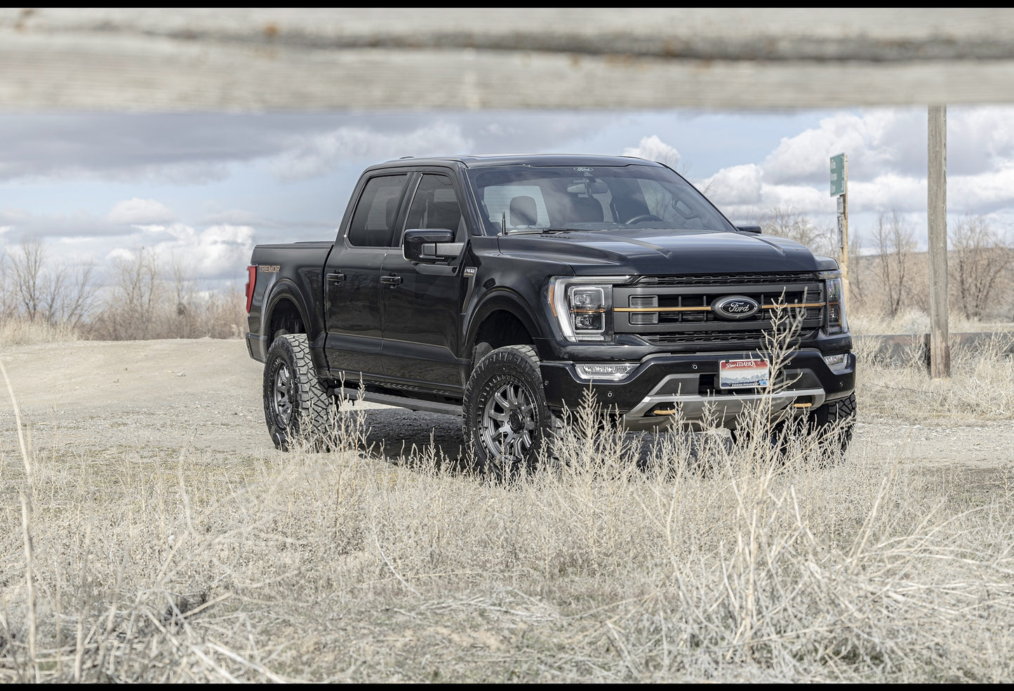 BLACK RHINO ブラックライノ ホイール CALICO | MATTE GUNMETAL W/ MATTE BLACK LIP