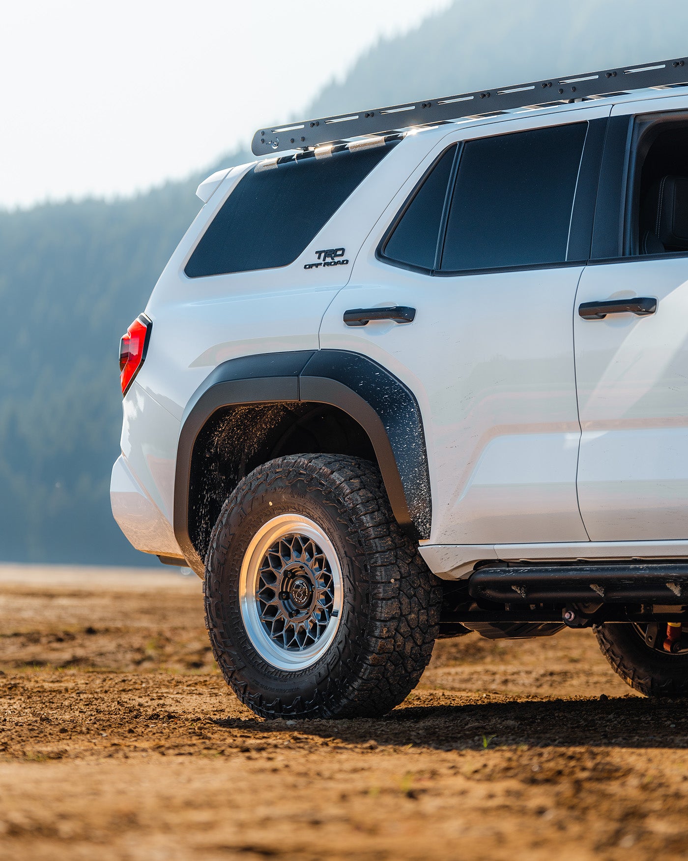 BLACK RHINO ブラックライノ ホイール BR034 GRAZ | GLOSS GUNMETAL W/ MACHINED LIP