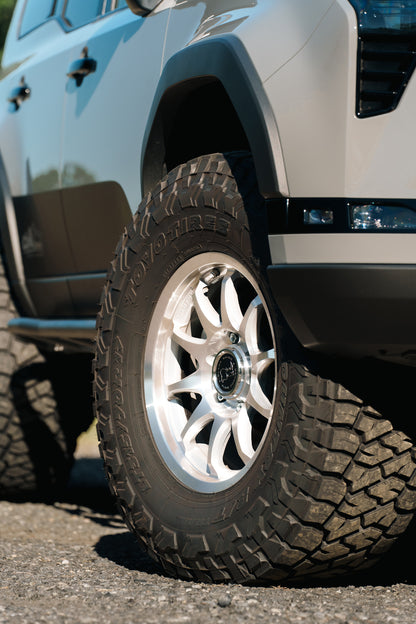 BLACK RHINO ブラックライノ ホイール BR038 RONIN | GLOSS SILVER W/ MACHINED FACE