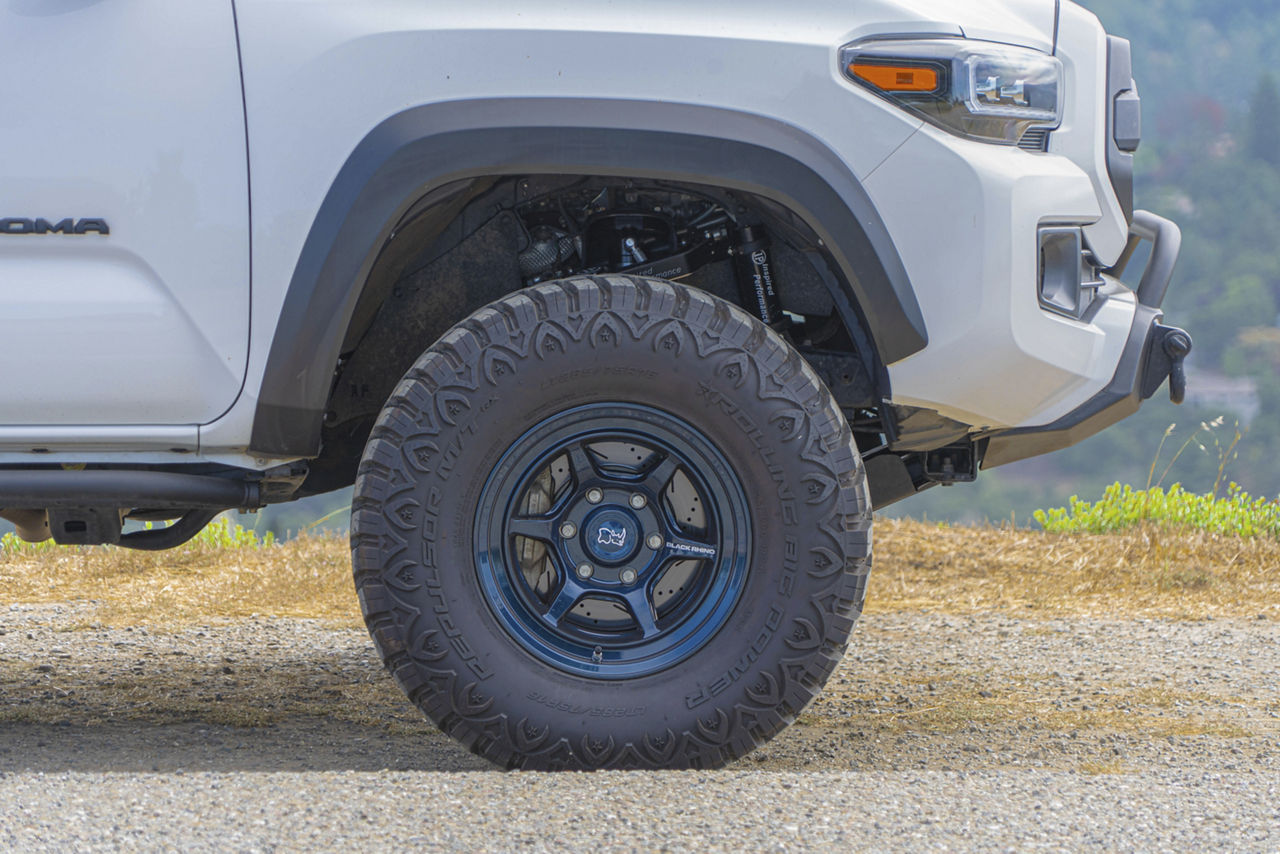 ブラックライノBLACKRHINO エベレスト20×9.0j ハイエース