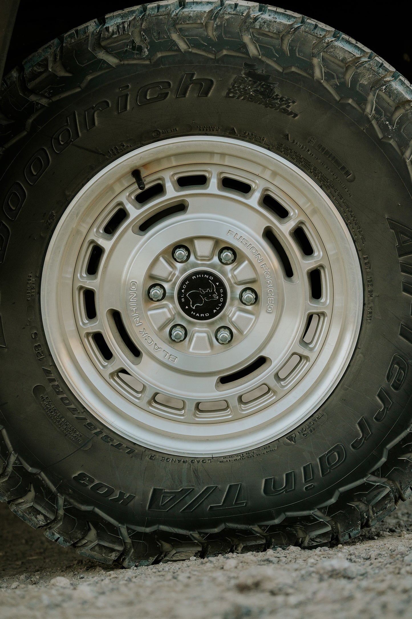 BLACK RHINO ブラックライノ ホイール BR600 VAGABOND | GLOSS SILVER W/ MACHINED FACE