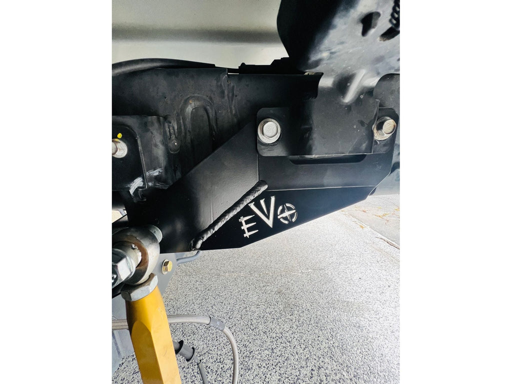 EVO Manufacturing グラディエーター用 リア スウェイバー フレームタブ スティフナー ガセット（JT）