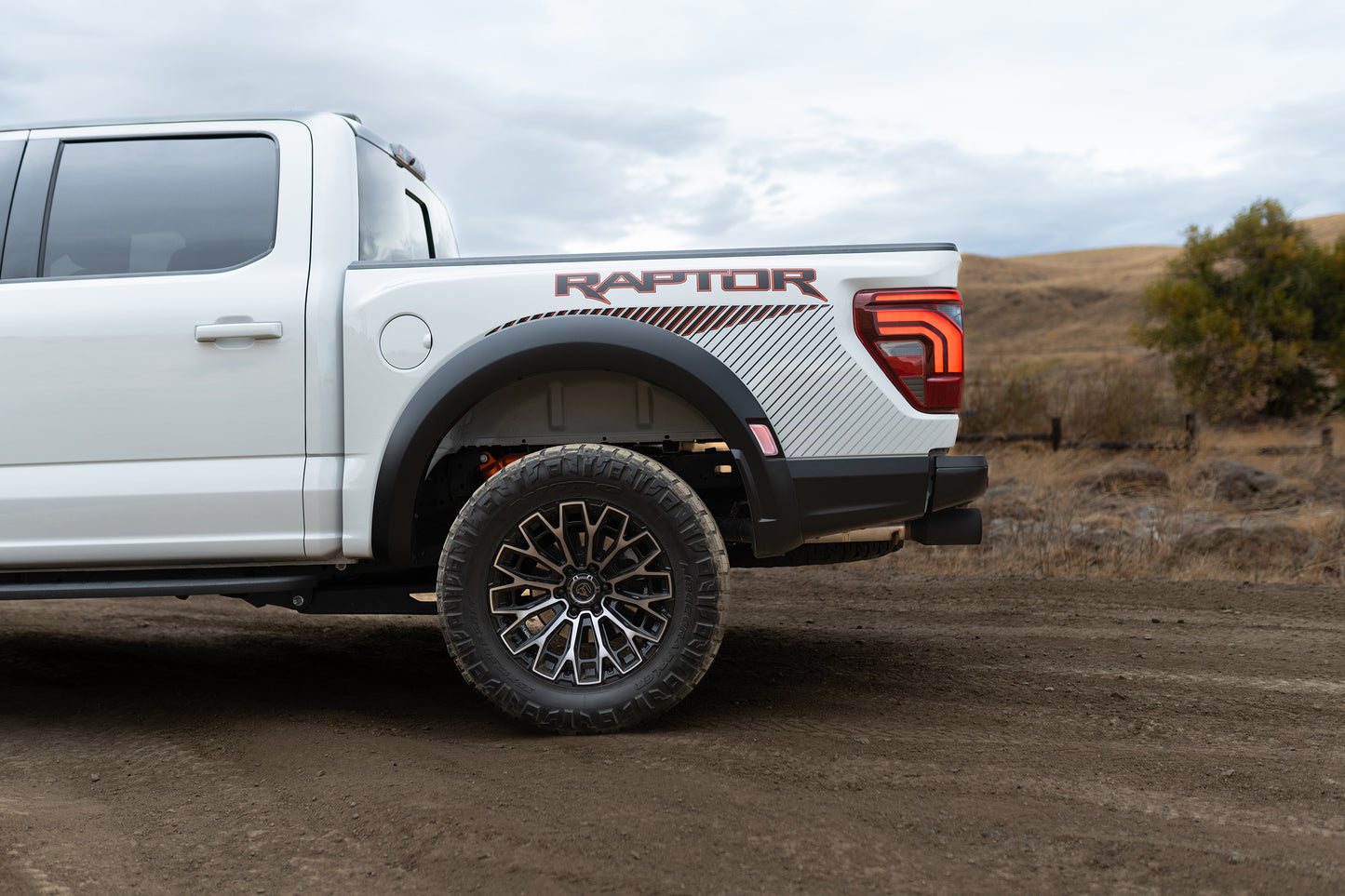 Fuel Off Road フューエルオフロード ホイール FC882 TRAX | GLOSS BLACK MACHINED FACE DARK TINTED CLEAR