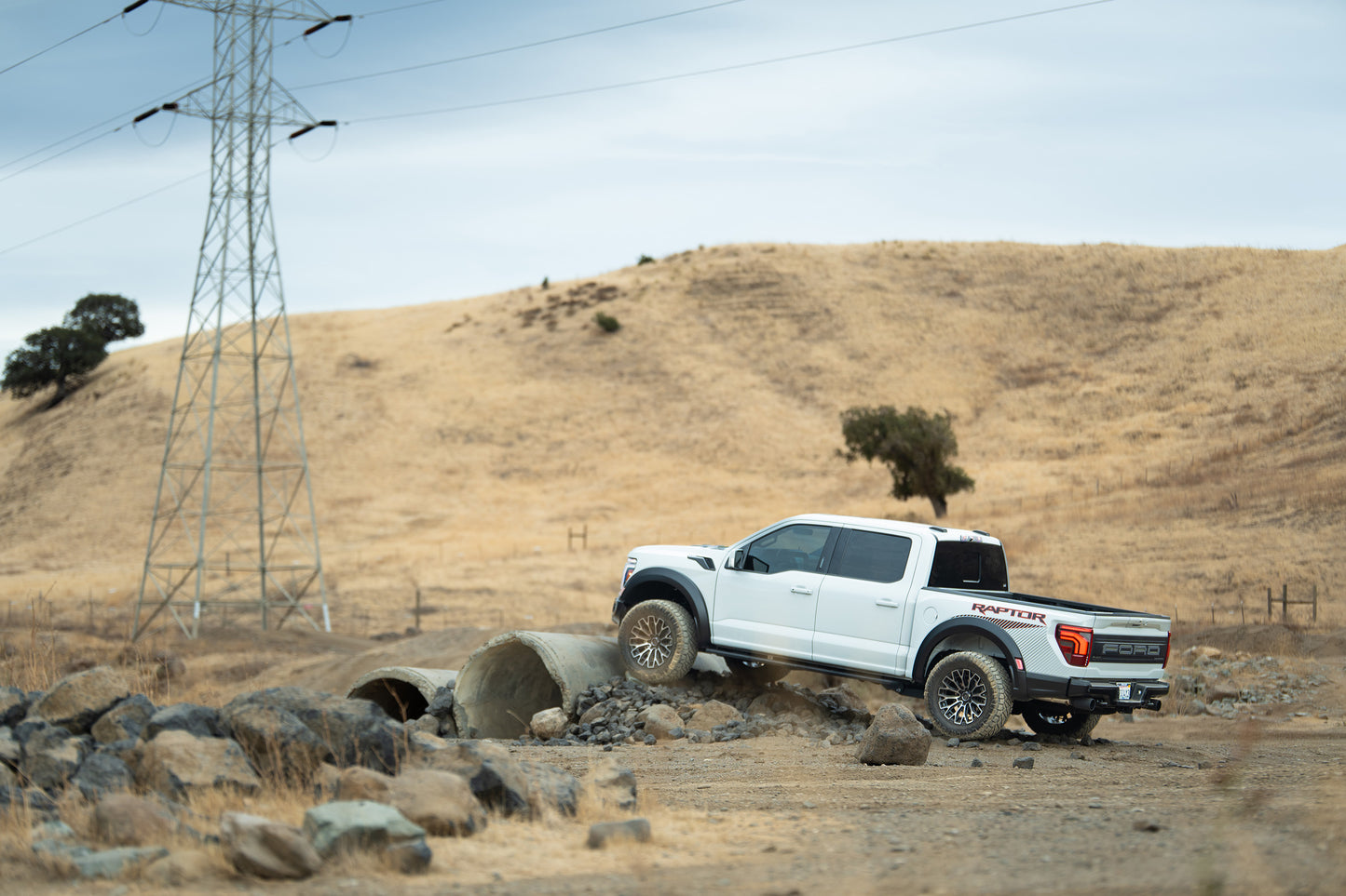 Fuel Off Road フューエルオフロード ホイール FC882 TRAX | GLOSS BLACK MACHINED FACE DARK TINTED CLEAR