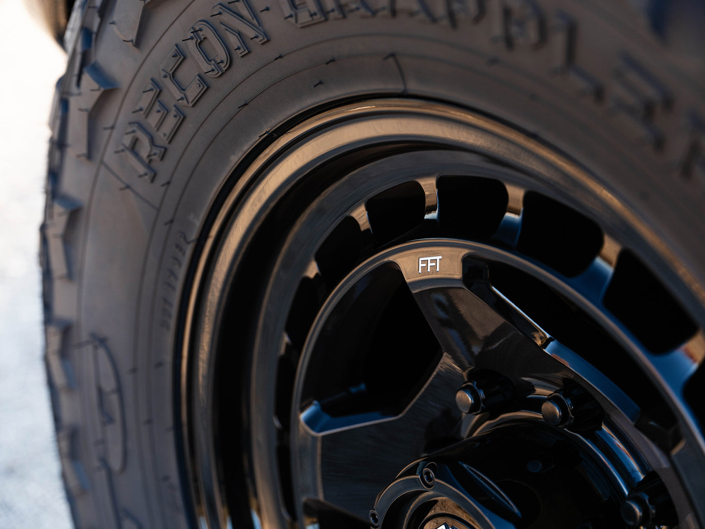Fuel Off Road フューエルオフロード ホイール FC894 CORE | GLOSS BLACK