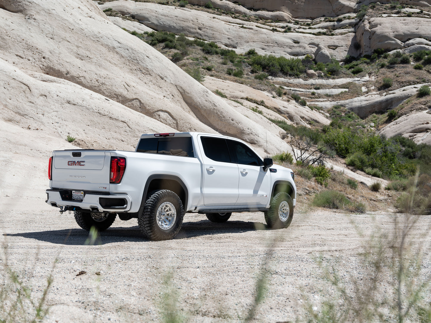 Fuel Off Road フューエルオフロード ホイール D883 COVERT | SILVER W/ MACHINED FACE