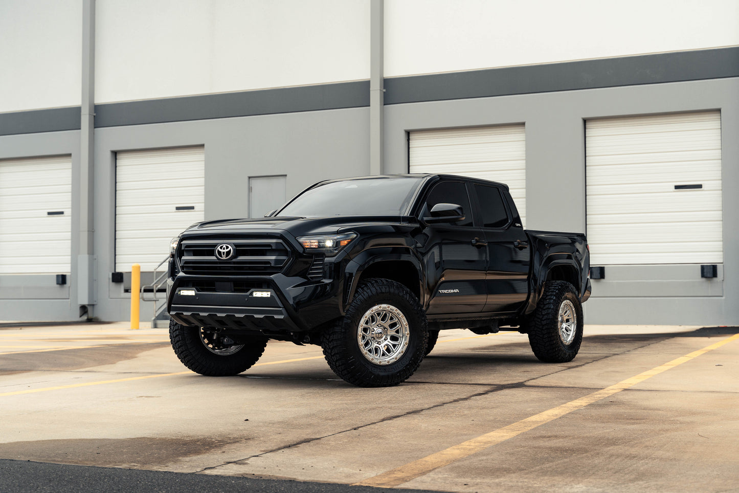 Fuel Off Road フューエルオフロード ホイール FC881 SURGE | GLOSS SILVER W/ MACHINED FACE