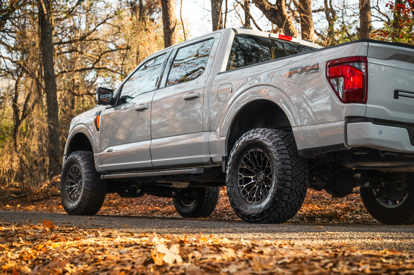 Fuel Off Road フューエルオフロード ホイール FC882 TRAX | GLOSS BLACK MACHINED FACE DARK TINTED CLEAR