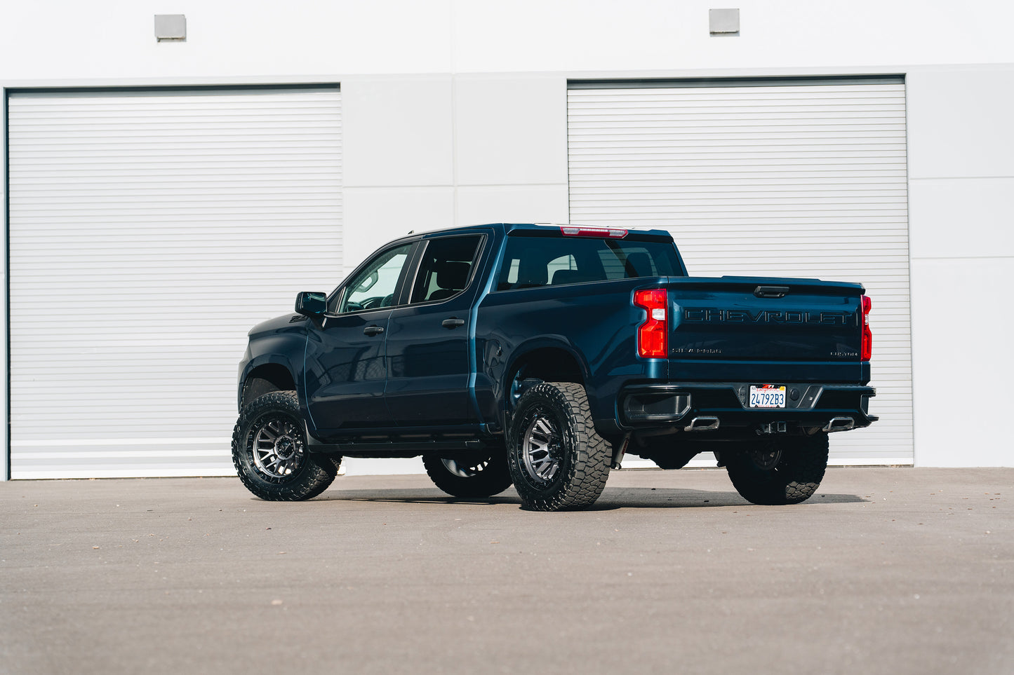 Fuel Off Road フューエルオフロード ホイール FC890 RAIL | GLOSS GUNMETAL W/ G-BLK LIP