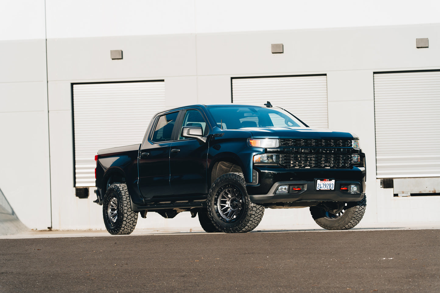 Fuel Off Road フューエルオフロード ホイール FC890 RAIL | GLOSS GUNMETAL W/ G-BLK LIP