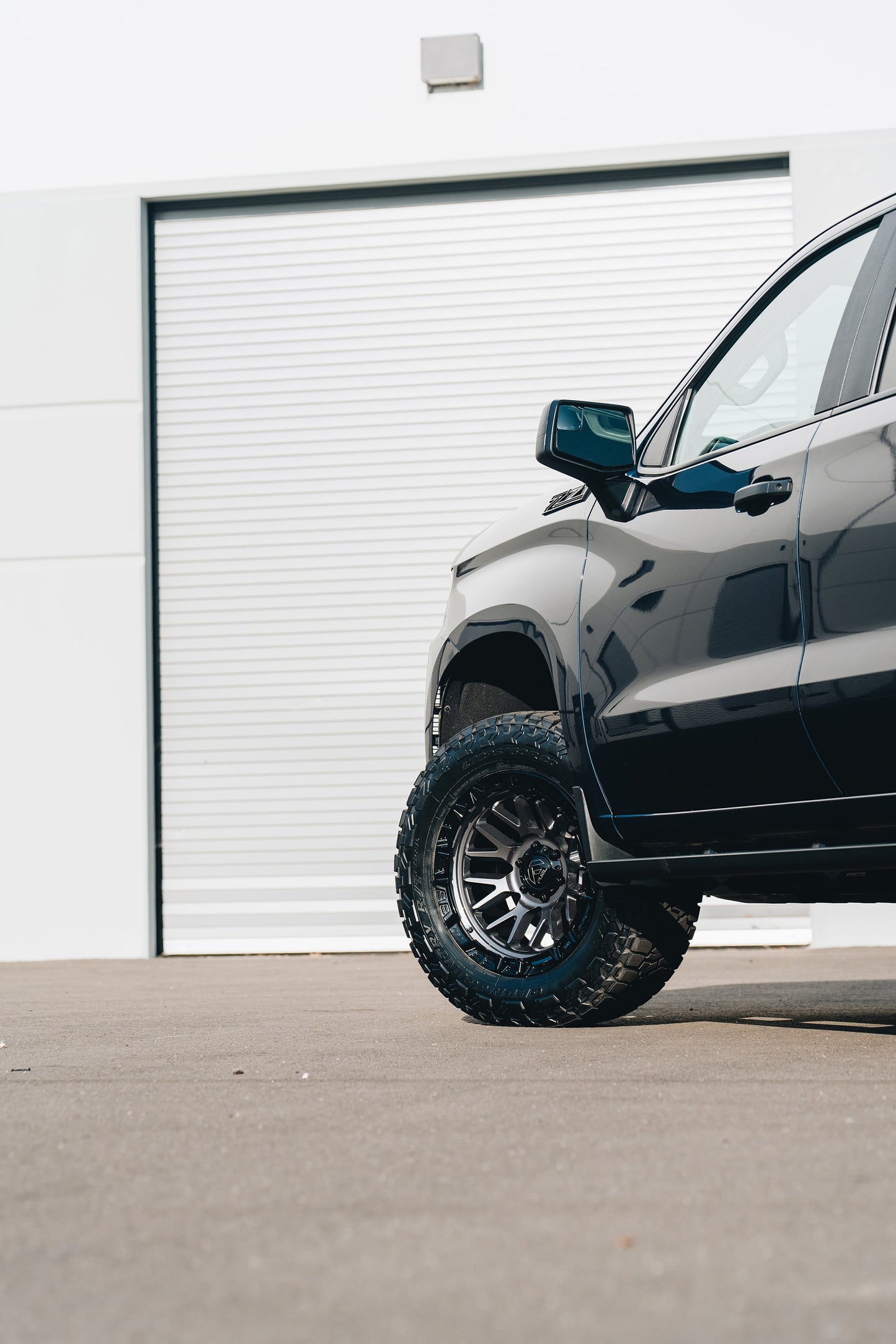 Fuel Off Road フューエルオフロード ホイール FC890 RAIL | GLOSS GUNMETAL W/ G-BLK LIP