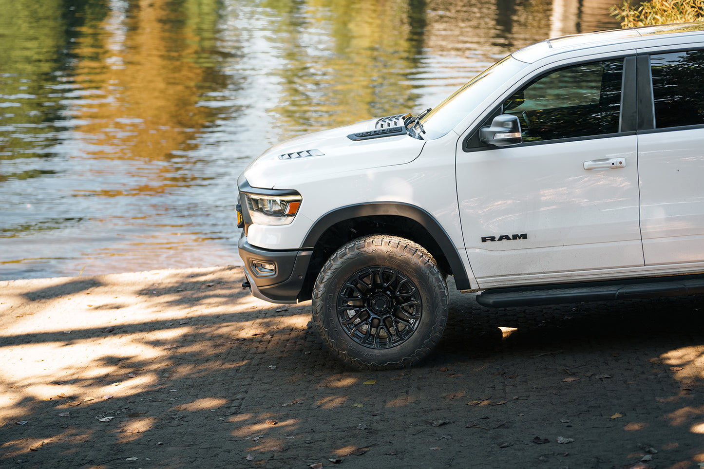 Fuel Off Road フューエルオフロード ホイール FC899 CHISEL | BLACKOUT