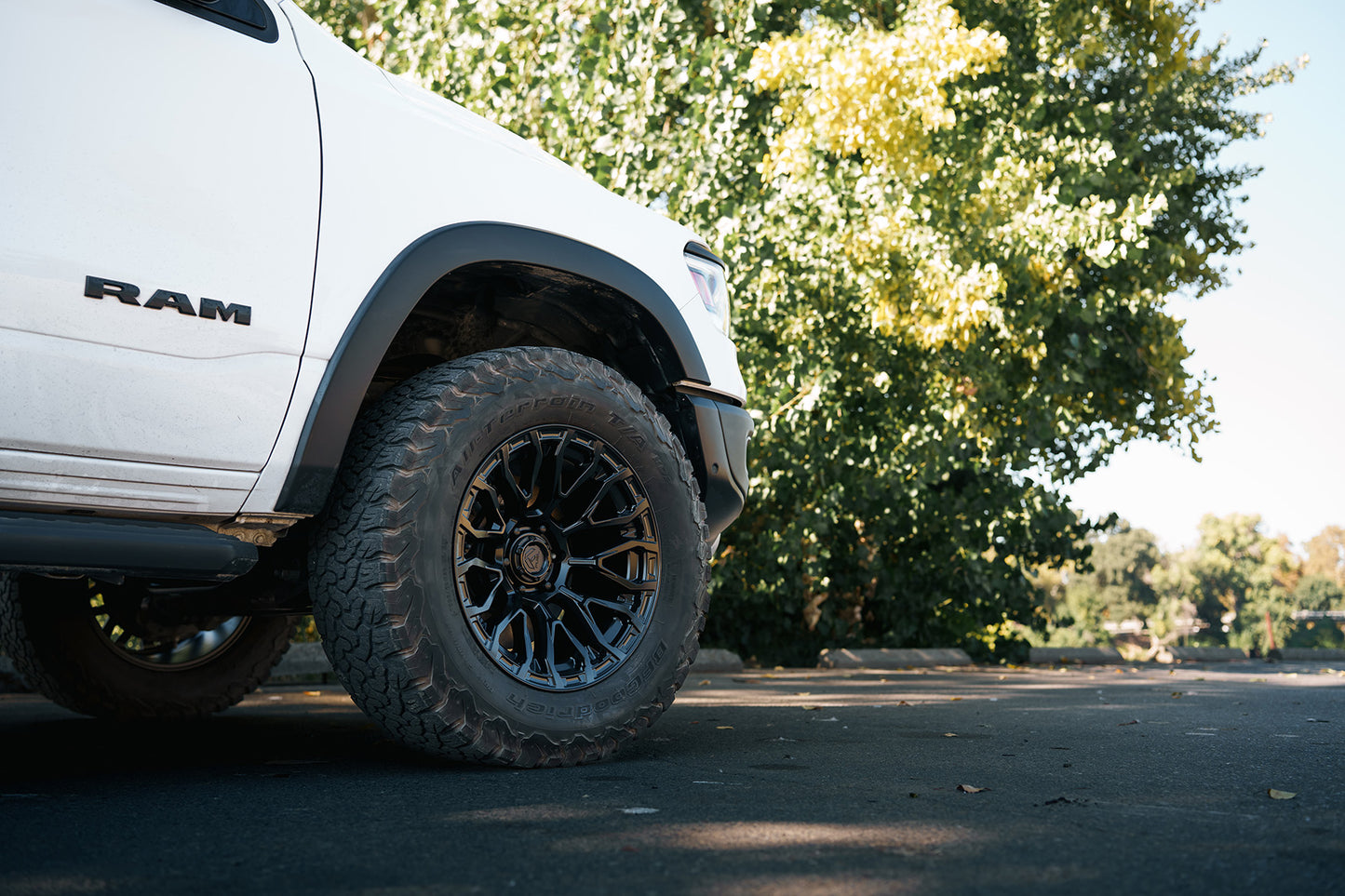 Fuel Off Road フューエルオフロード ホイール FC899 CHISEL | BLACKOUT