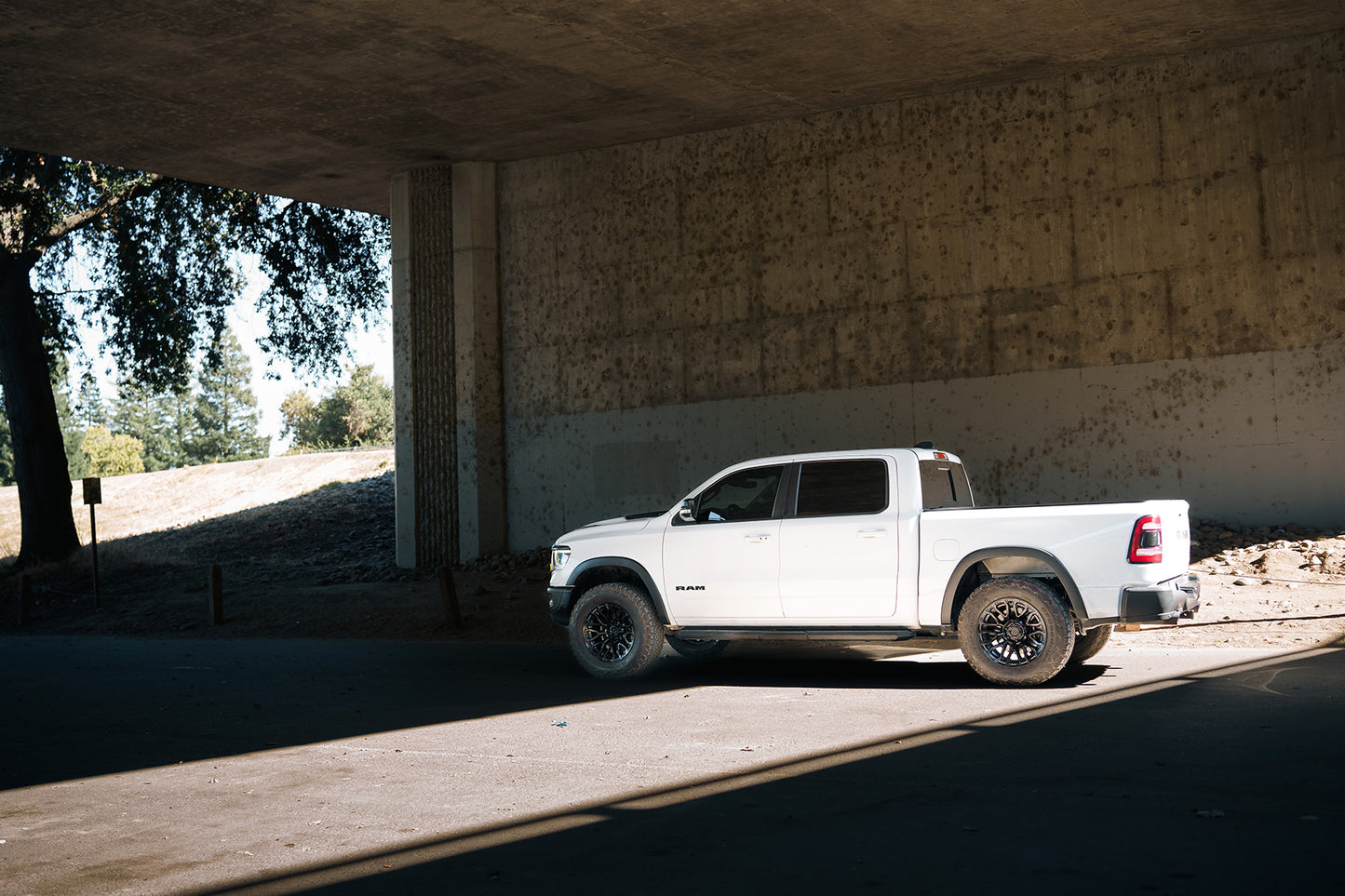 Fuel Off Road フューエルオフロード ホイール FC899 CHISEL | BLACKOUT