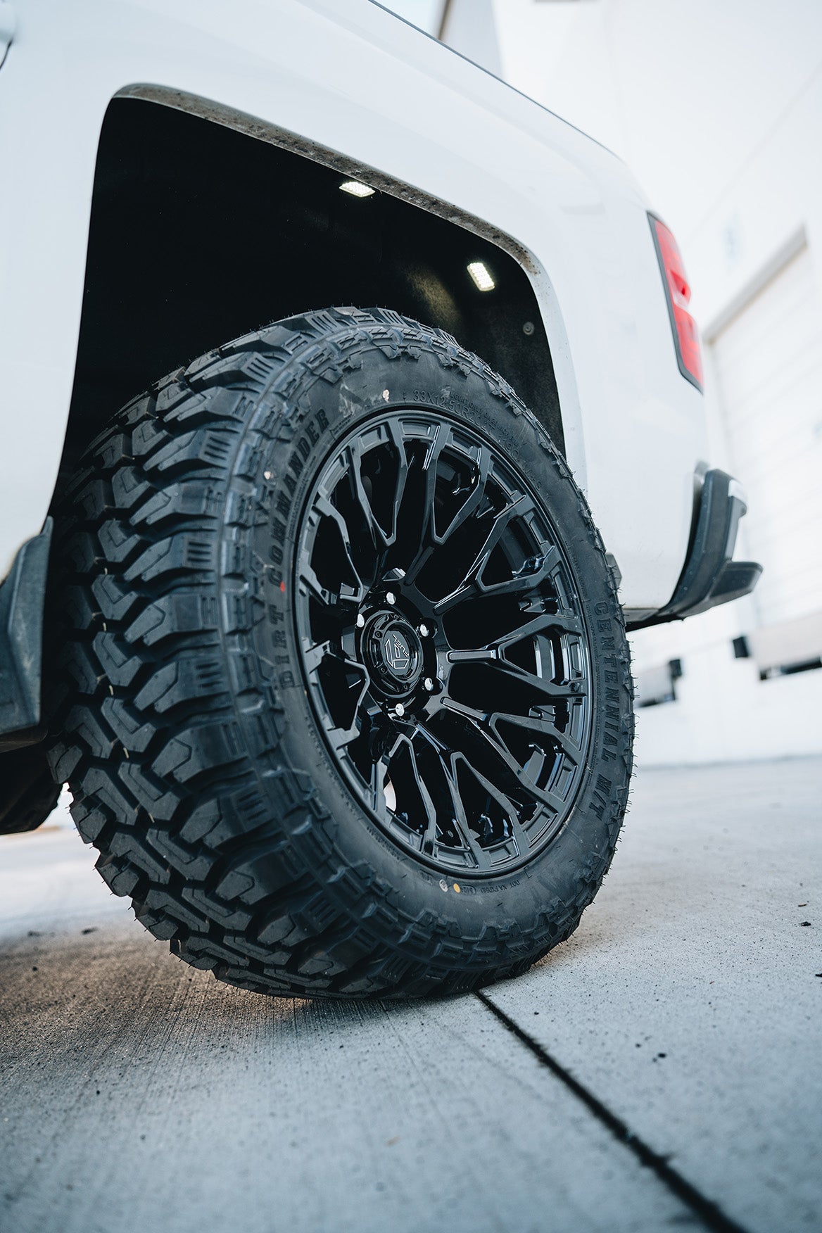 Fuel Off Road フューエルオフロード ホイール FC899 CHISEL | GLOSS BLACK