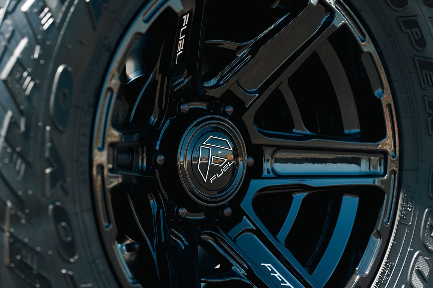 Fuel Off Road フューエルオフロード ホイール FC892 GAMBIT | GLOSS BLACK