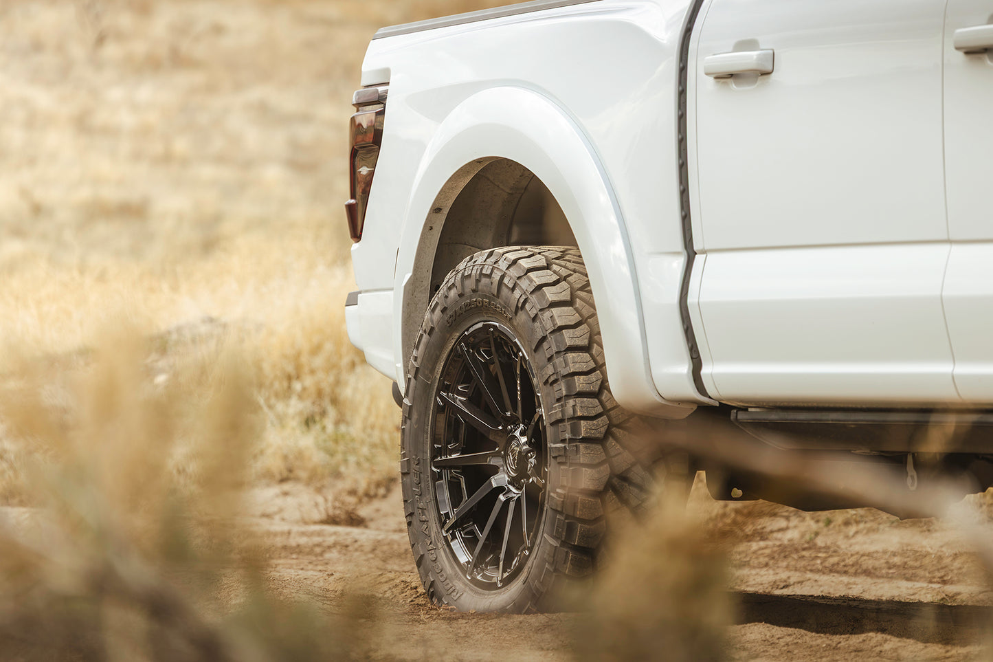 Fuel Off Road フューエルオフロード ホイール FC900 GRIP | GLOSS BLACK