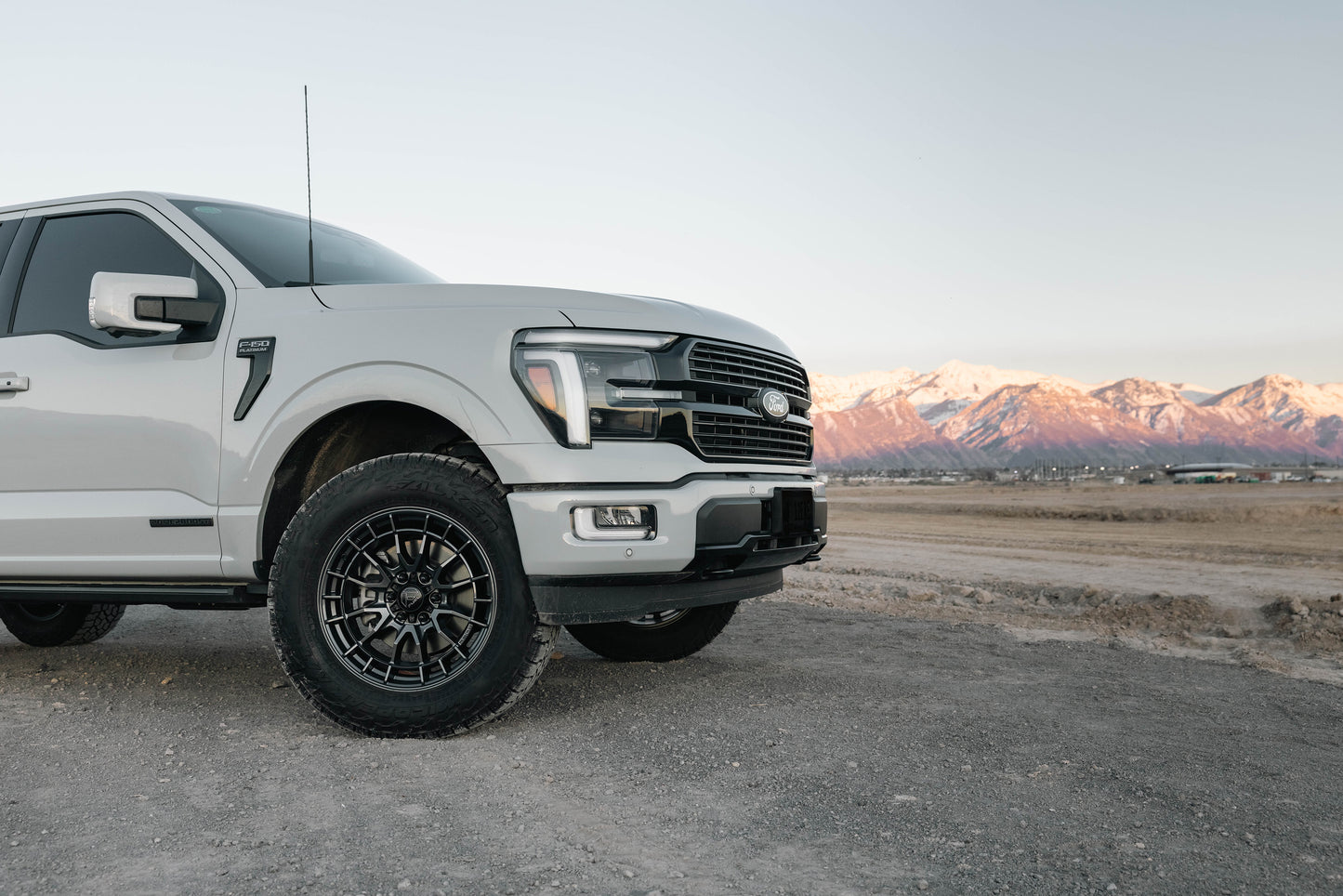 Fuel Off Road フューエルオフロード ホイール FC888 REVOLT | GLOSS GUNMETAL