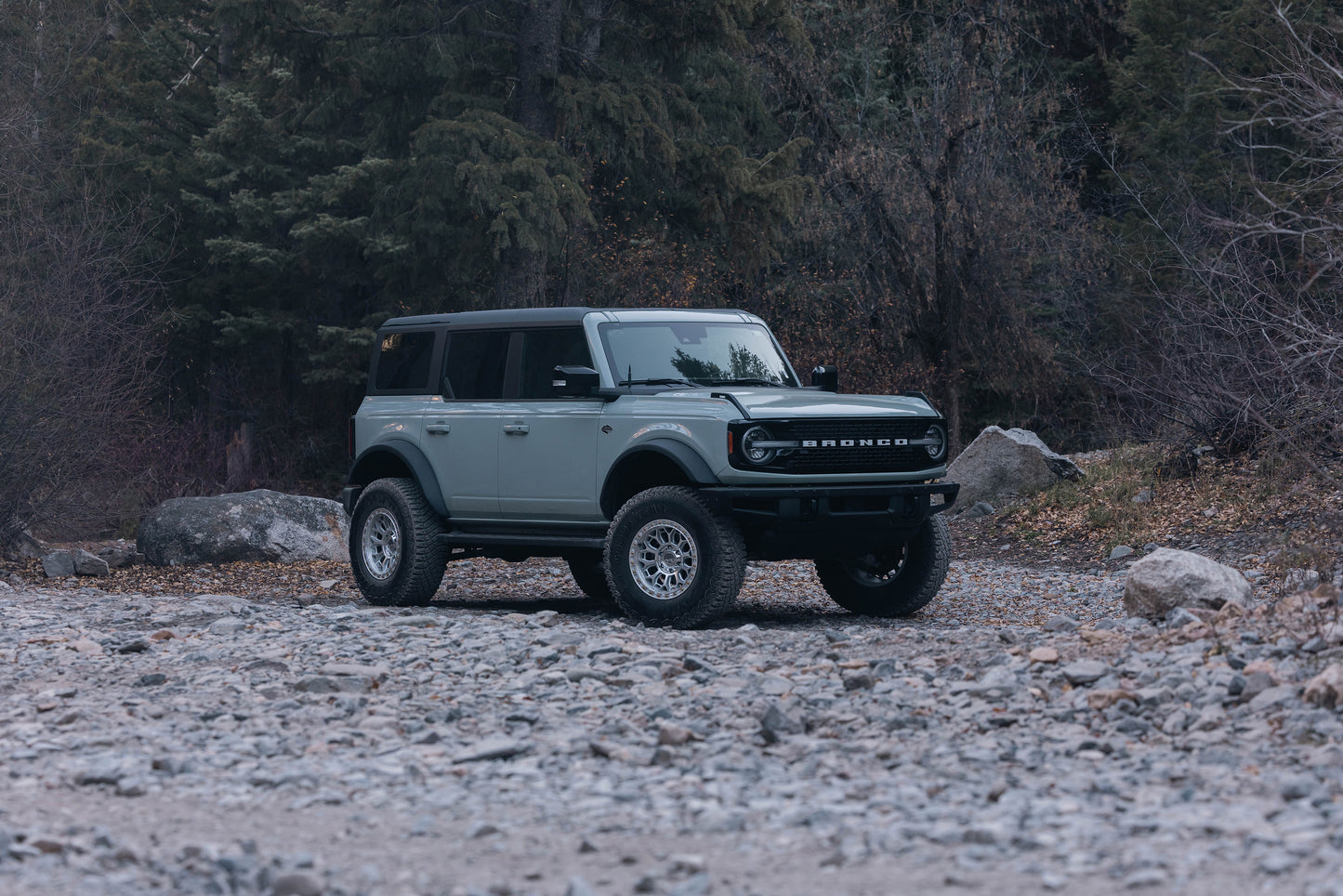 Fuel Off Road フューエルオフロード ホイール FC881 SURGE | GLOSS SILVER W/ MACHINED FACE