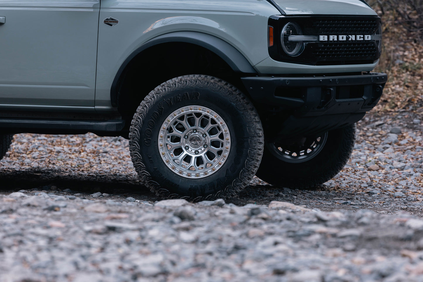 Fuel Off Road フューエルオフロード ホイール FC881 SURGE | GLOSS SILVER W/ MACHINED FACE