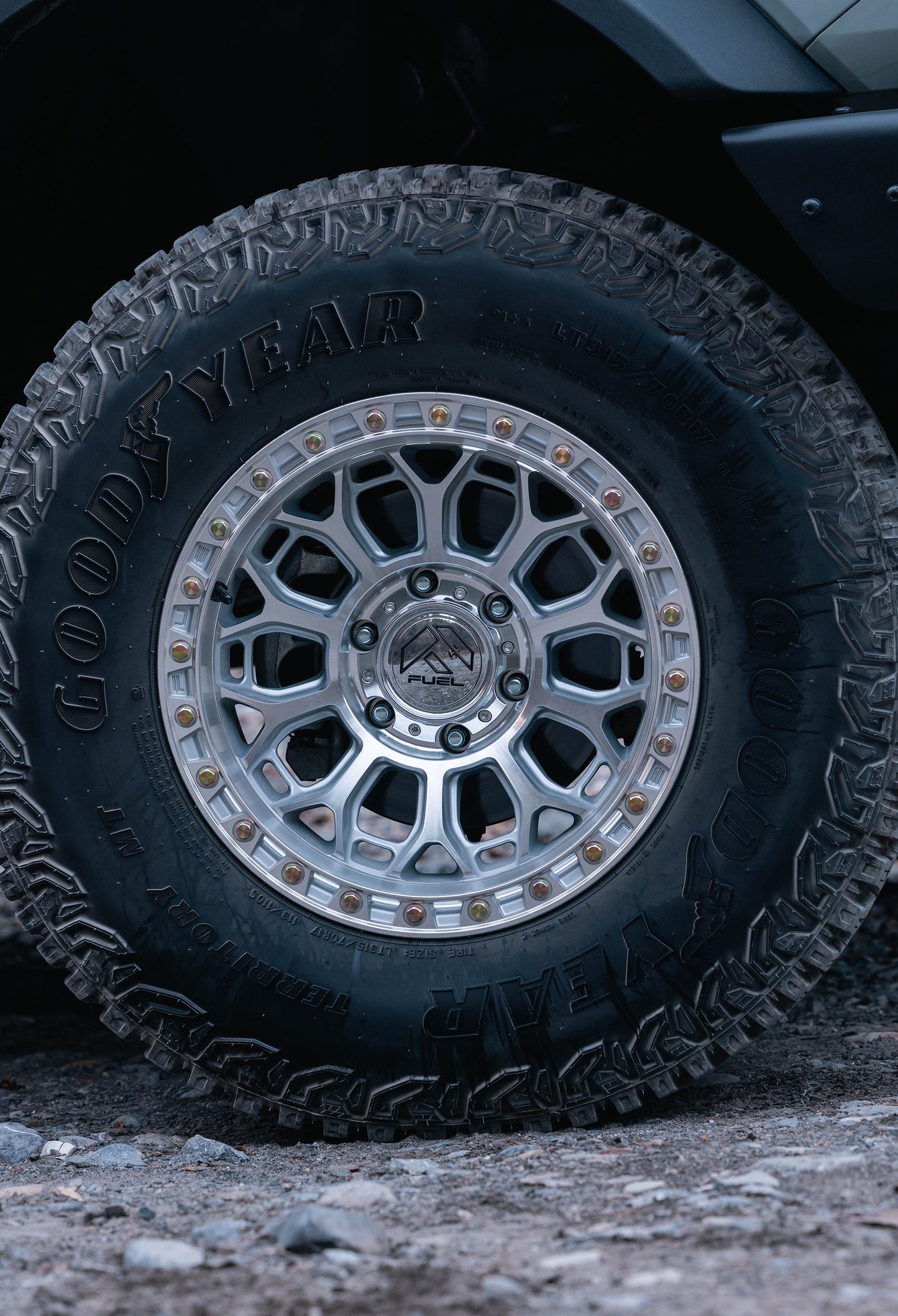 Fuel Off Road フューエルオフロード ホイール FC881 SURGE | GLOSS SILVER W/ MACHINED FACE