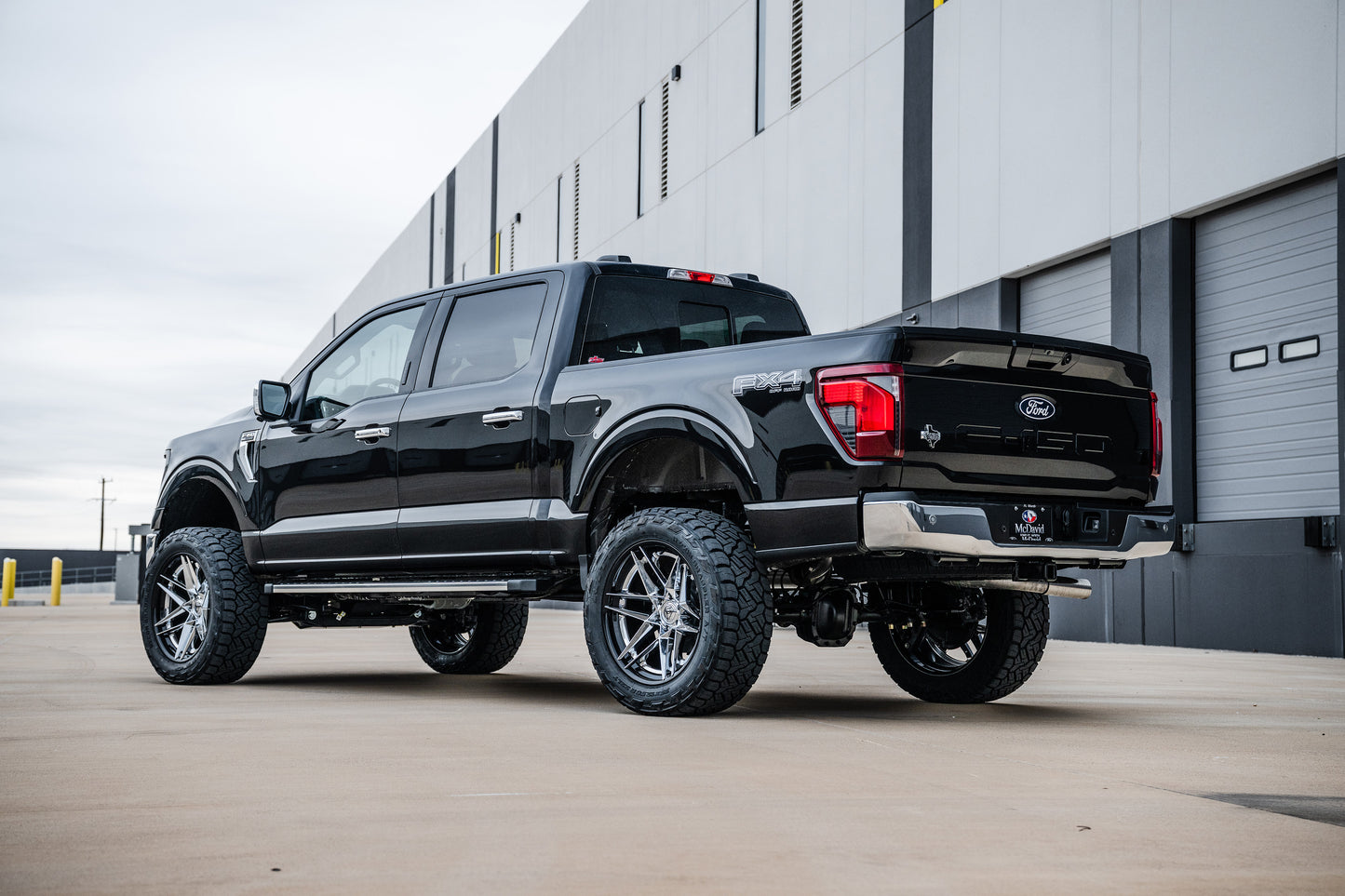 Fuel Off Road フューエルオフロード ホイール FC408 FLIGHT | CHROME W/ GLOSS BLACK LIP