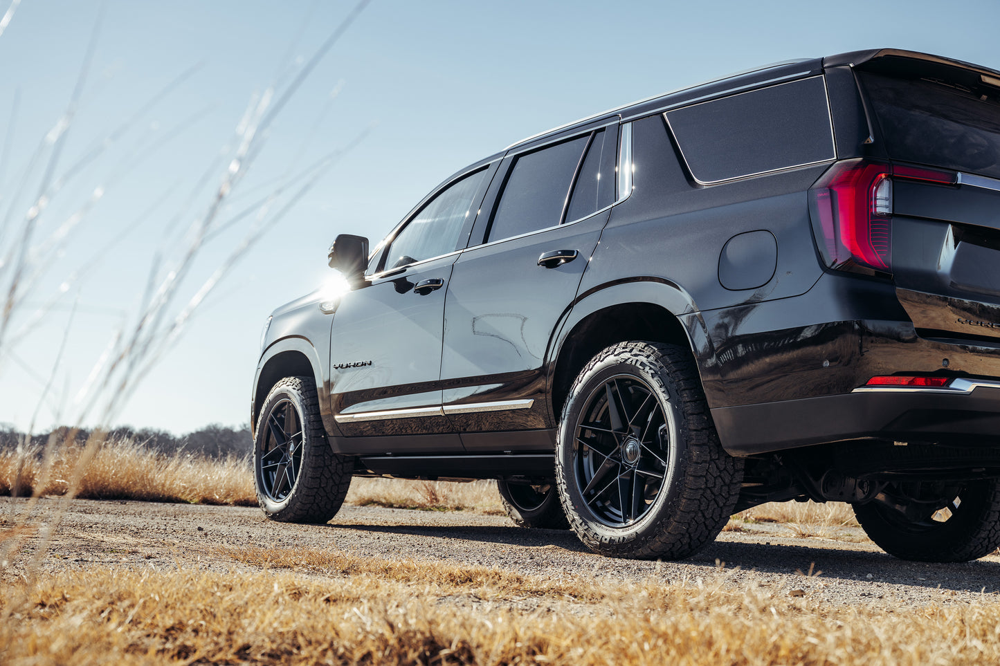 Fuel Off Road フューエルオフロード ホイール FC408 FLIGHT | MATTE BLACK W/ GLOSS BLACK LIP