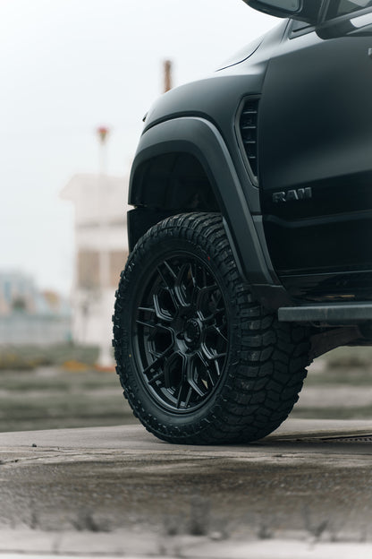 Fuel Off Road フューエルオフロード ホイール FC409 HIVE | MATTE BLACK W/ GLOSS BLACK LIP
