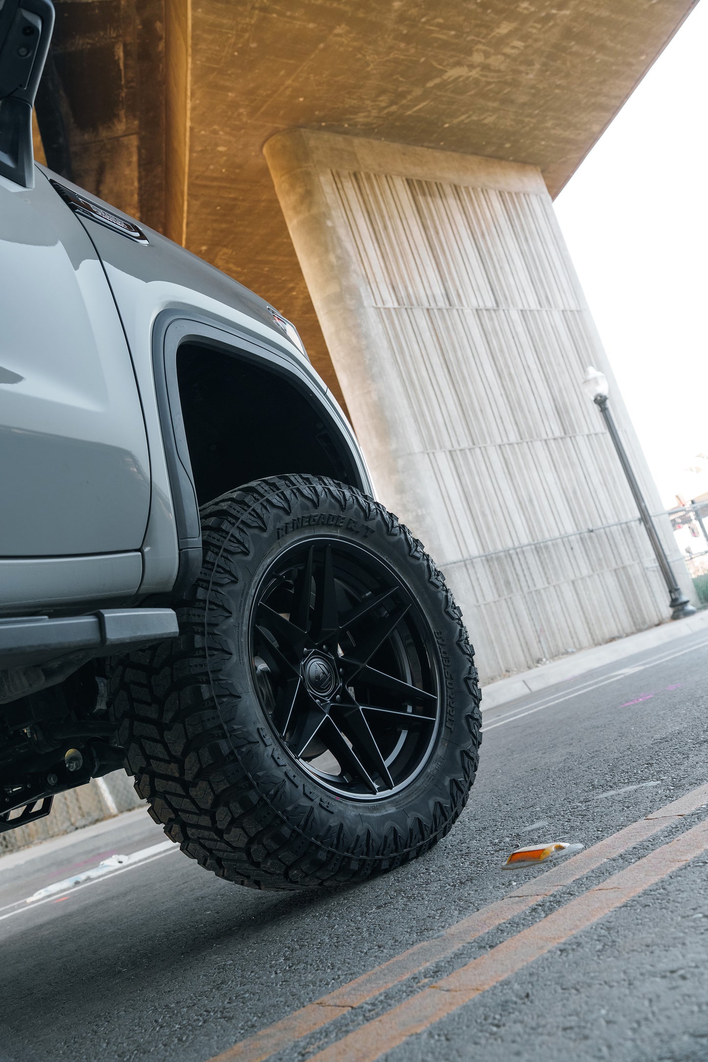 Fuel Off Road フューエルオフロード ホイール FC408 FLIGHT | MATTE BLACK W/ GLOSS BLACK LIP