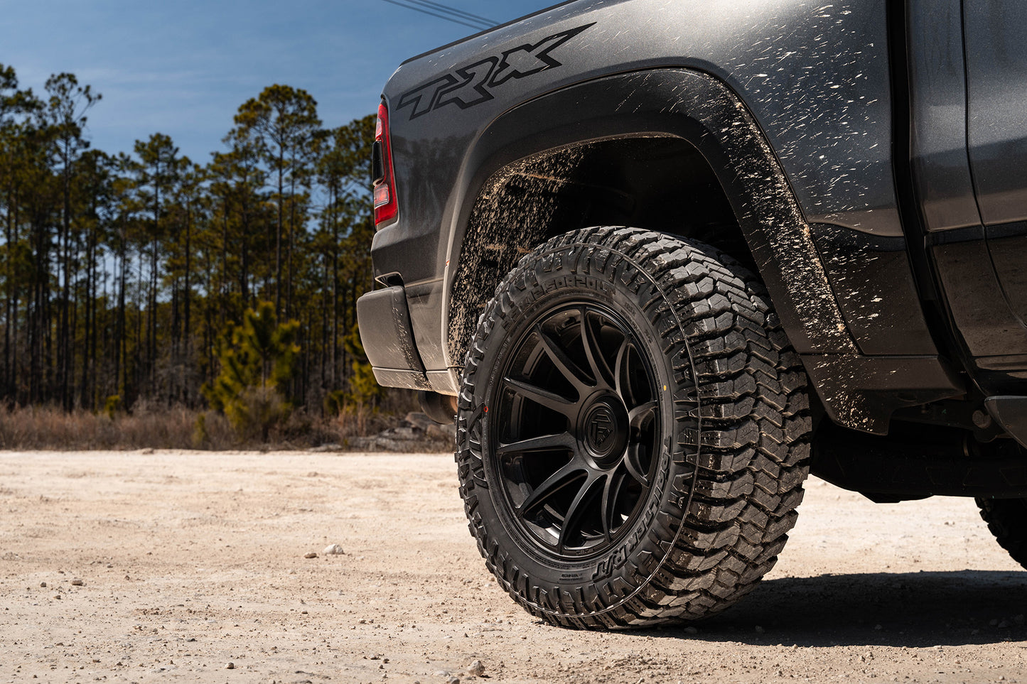 Fuel Off Road フューエルオフロード ホイール FC906 HALO | GLOSS BLACK