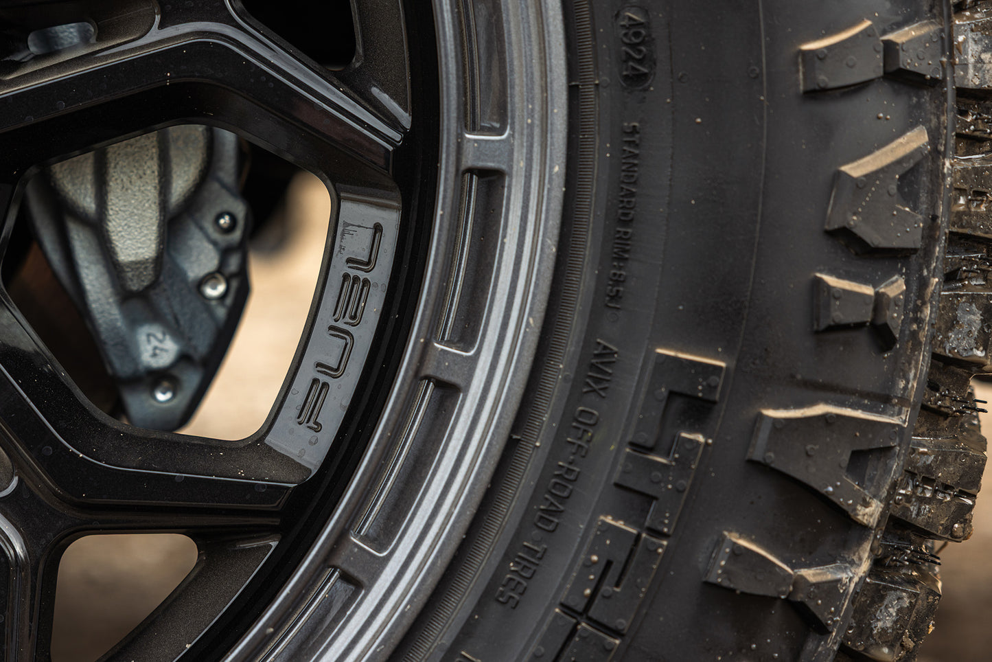 Fuel Off Road フューエルオフロード ホイール FC896 HEATHEN | GLOSS BLACK GLOSS GUNMETAL LIP