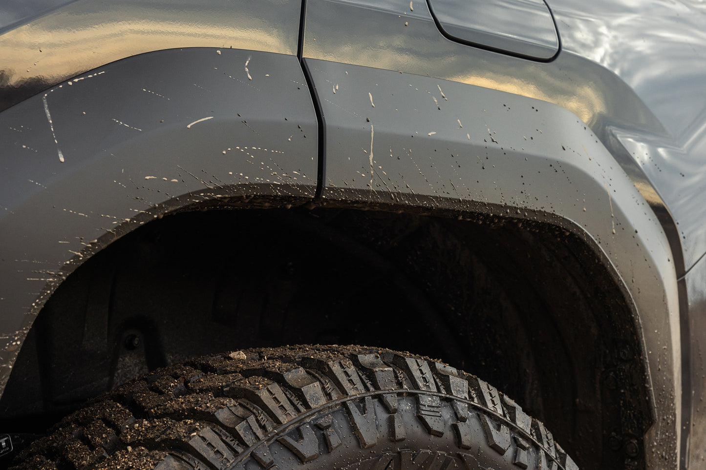 Fuel Off Road フューエルオフロード ホイール FC896 HEATHEN | GLOSS BLACK GLOSS GUNMETAL LIP