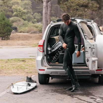 WaterPort GoSpout ポータブル アウトドアシャワータンク 2Gal (7.57L)