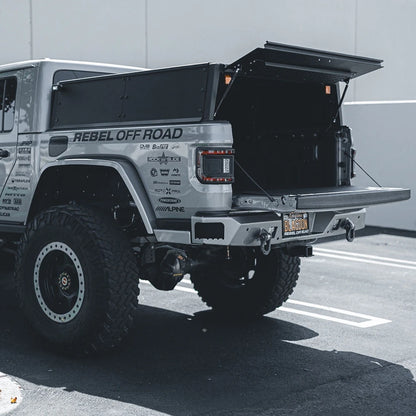 Rebel OFF ROAD XPLOR ハーフハイト ベッドラック専用 リアハッチ (JTグラディエーター)