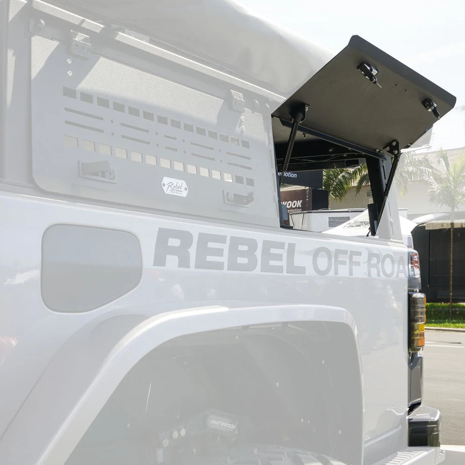 Rebel OFF ROAD XPLOR ベッドラック ハーフハイト ソリッドサイドハッチ (JTグラディエーター)